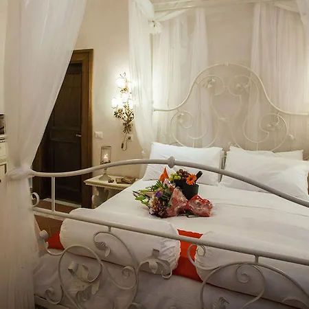 Chroma Domus Bed & Breakfast